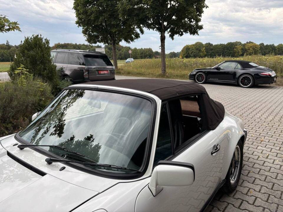 Bild 26/37 von Porsche 911 Carrera 3.2 (1985)