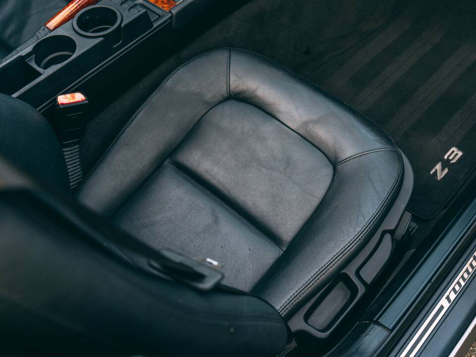 Bild 84/99 von BMW Z3 2.5 (2001)