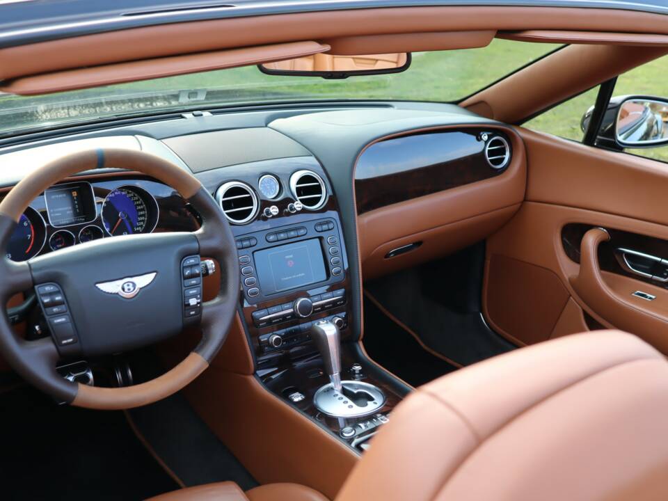 Bild 12/50 von Bentley Continental GTC (2007)