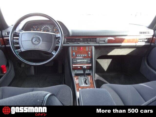 Afbeelding 10/15 van Mercedes-Benz 560 SEL (1990)