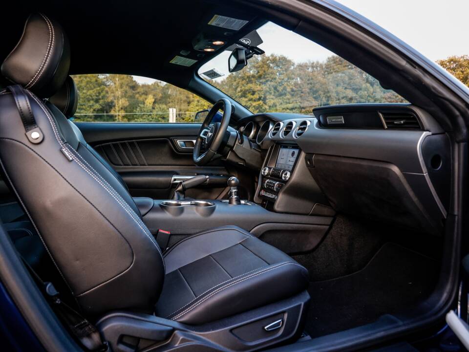 Image 23/38 of Ford Mustang 5.0 (2015)