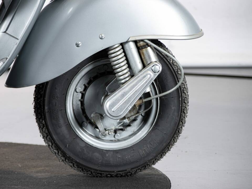 Image 23/45 de Piaggio Vespa 150 (1958)