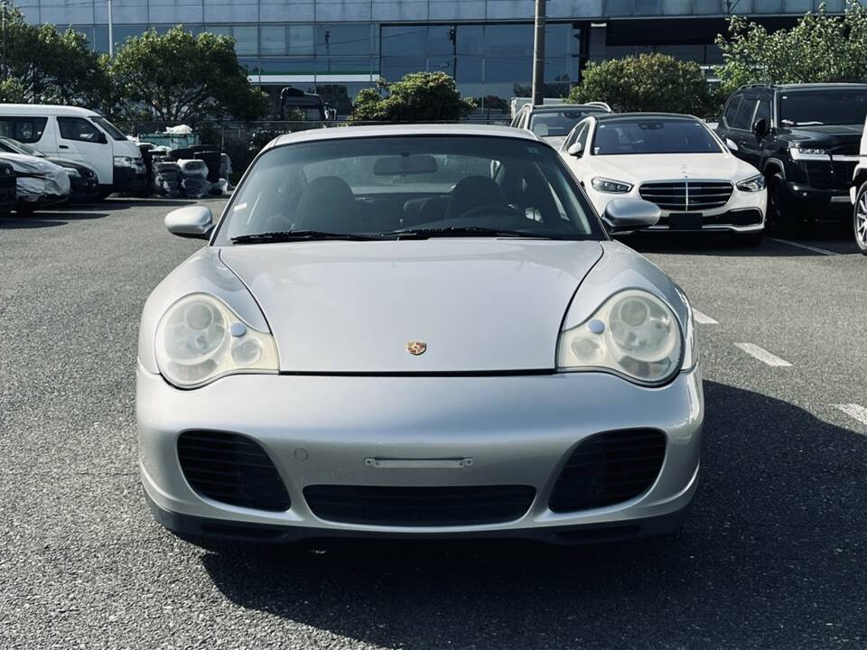 Image 3/39 of Porsche 911 Carrera 4S (2002)
