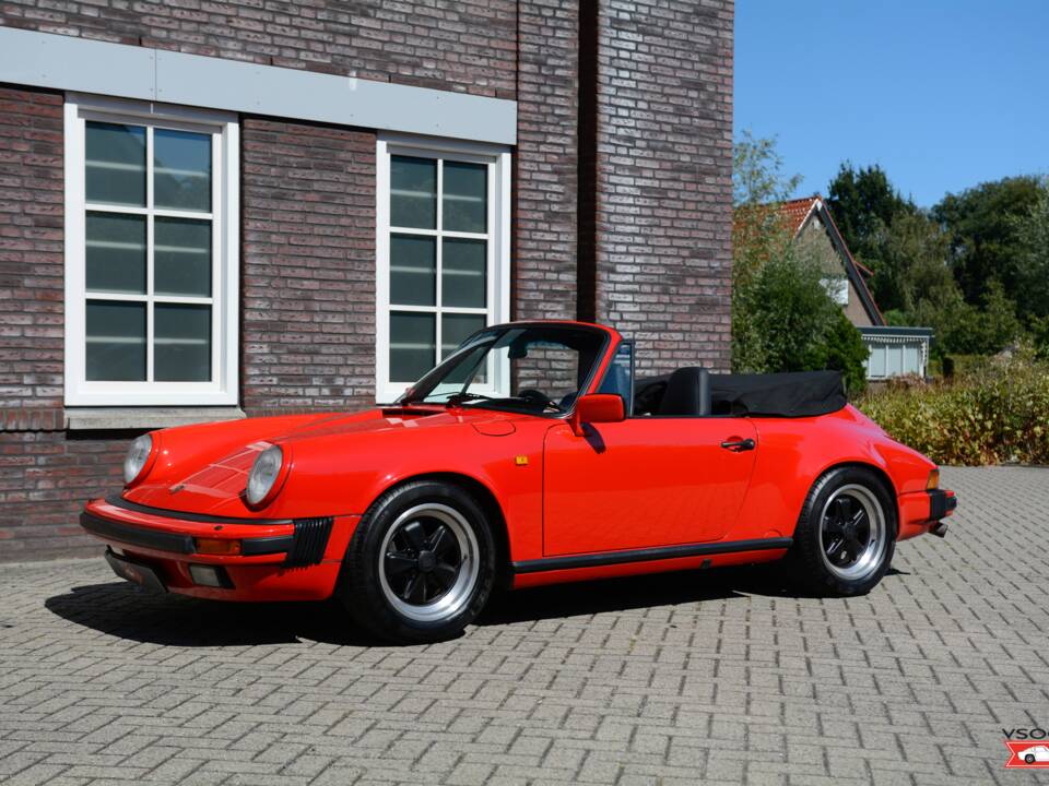 Bild 1/13 von Porsche 911 Carrera 3.2 (1988)