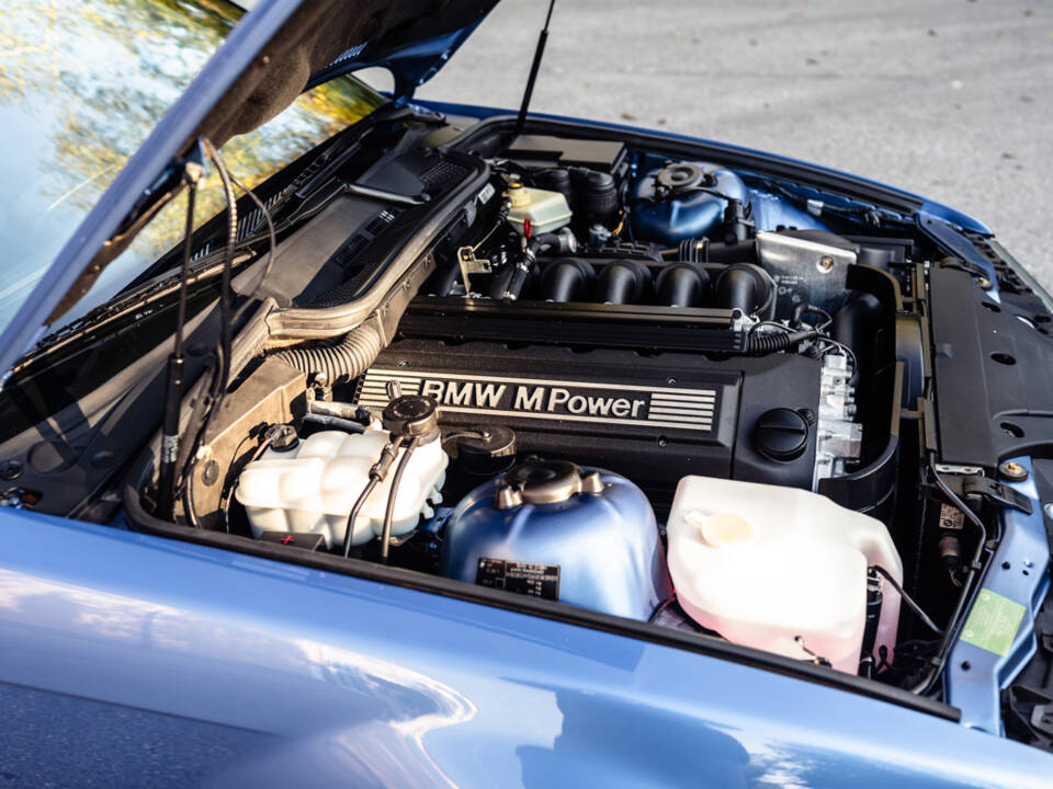 Image 38/42 of BMW M3 Sport Evo (1997)