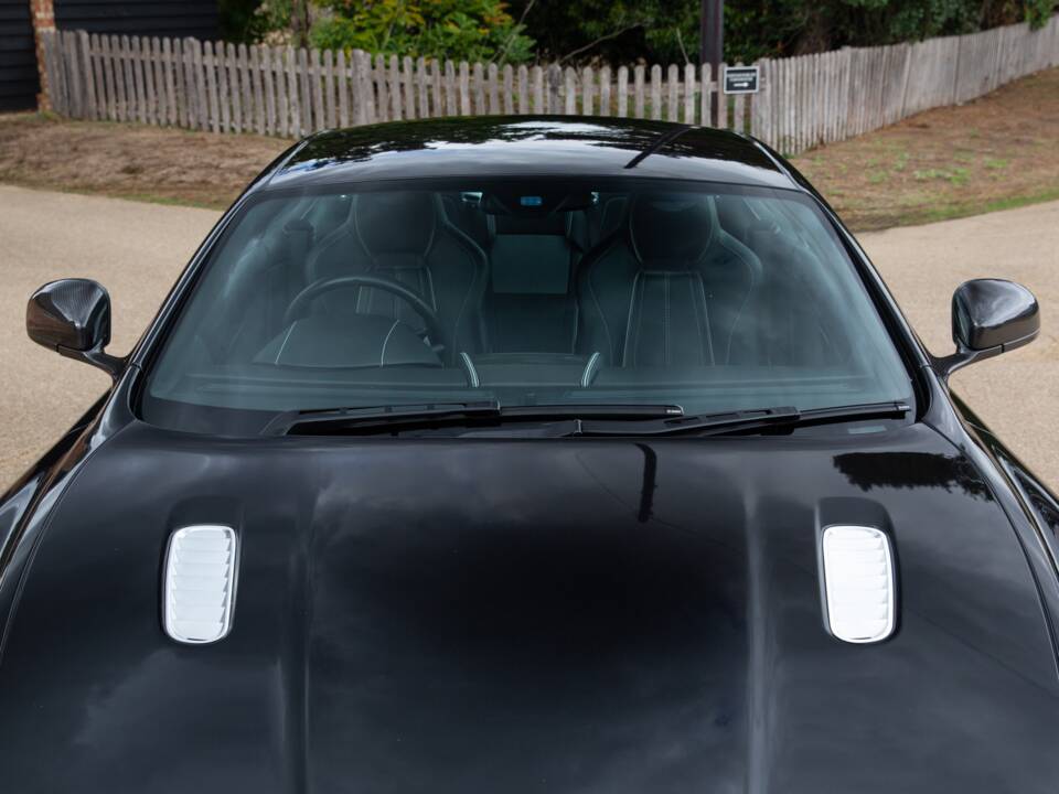 Image 28/94 of Aston Martin DB 9 (2014)