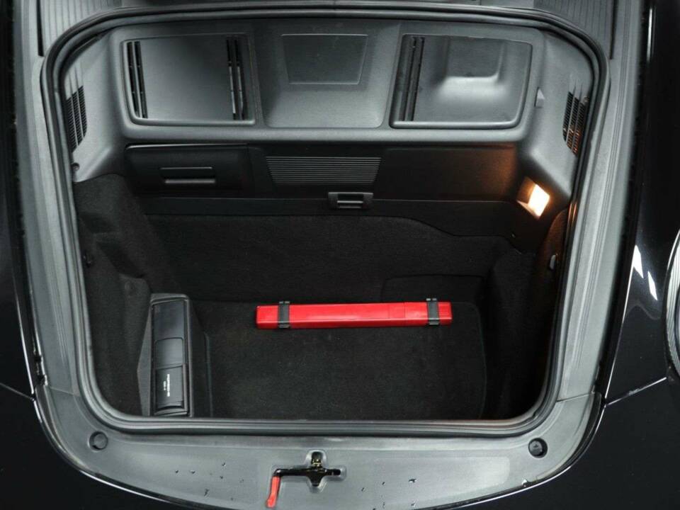 Image 25/30 of Porsche 911 Turbo (2006)