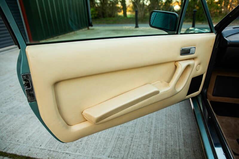 Bild 24/50 von Ferrari 400i (1980)