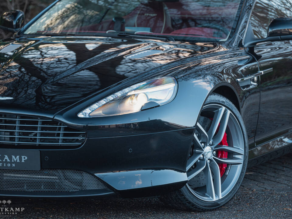 Image 6/14 of Aston Martin Virage (2012)
