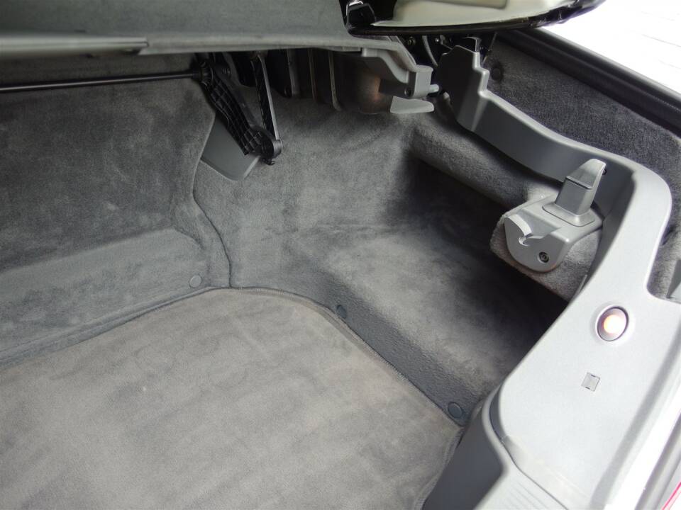 Image 70/97 de Mercedes-Benz SL 55 AMG (2003)