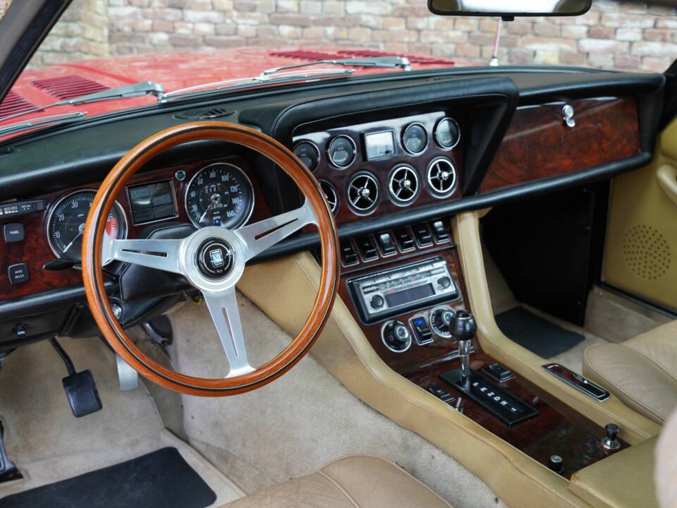 Image 44/50 of Jensen Interceptor MK III (1976)