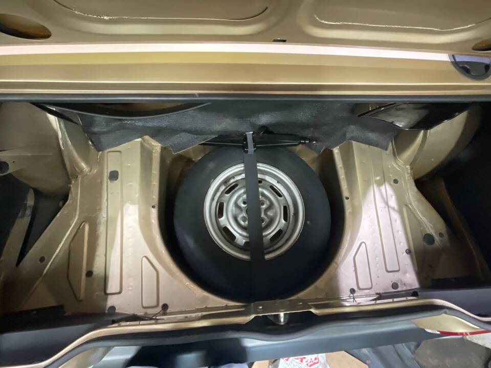 Image 37/50 de Triumph TR 7 Europa (1982)