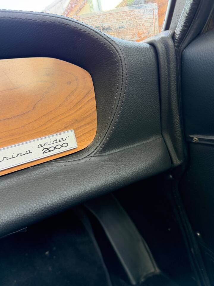 Image 20/51 of FIAT 124 Spider CS2 (1982)