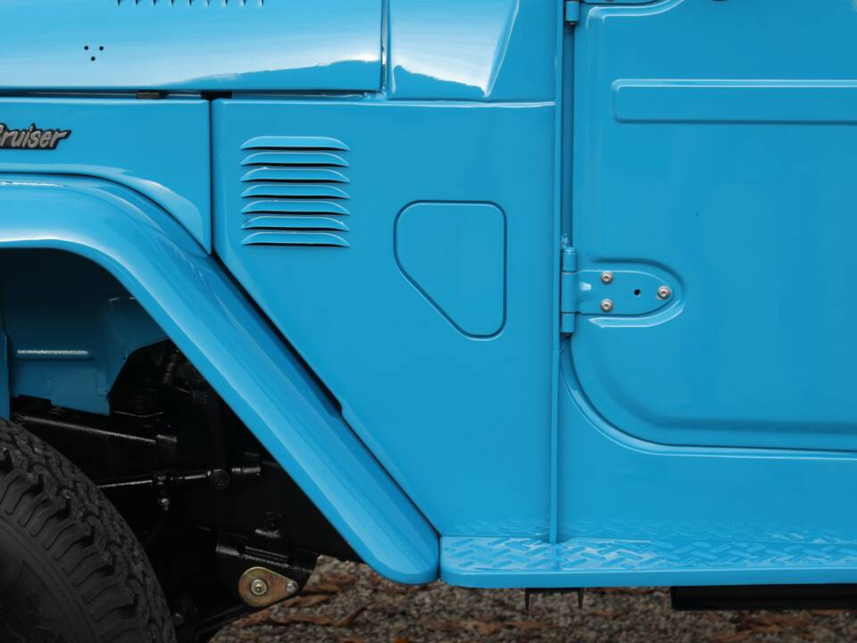 Bild 50/50 von Toyota Land Cruiser BJ 45 (1982)