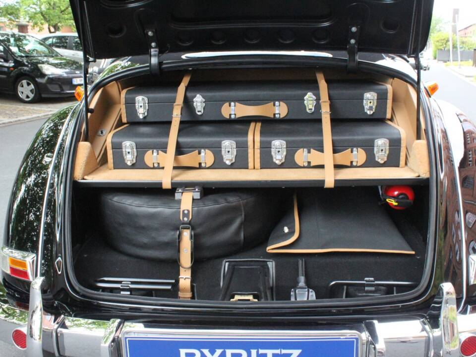 Bild 14/22 von Mercedes-Benz 220 Cabriolet A (1953)