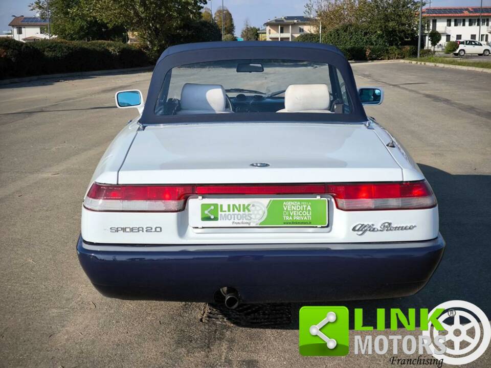 Imagen 10/10 de Alfa Romeo 2.0 Spider (1991)
