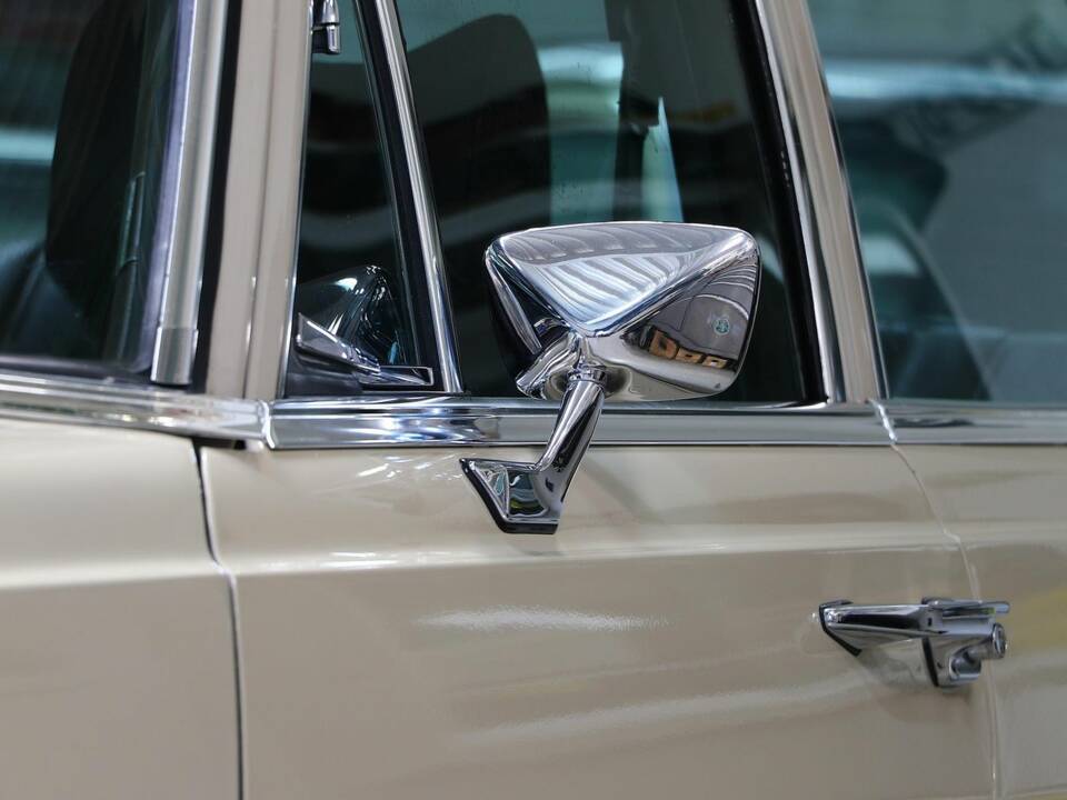 Immagine 14/27 di Mercedes-Benz 280 SE 4,5 (1971)