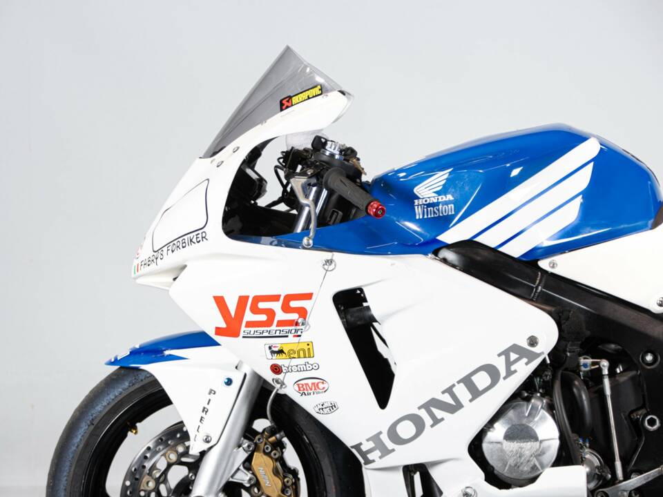 Image 20/50 de Honda DUMMY (2004)