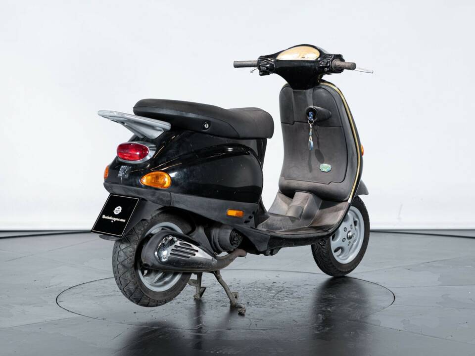Bild 4/22 von Piaggio Vespa ET2 50 (1997)