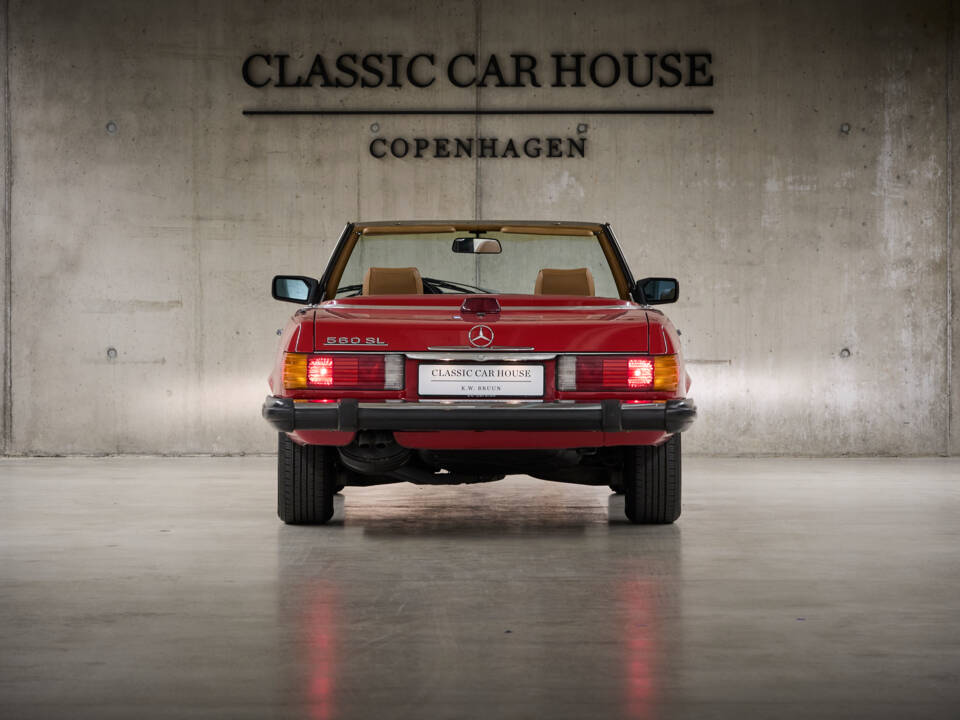Image 11/89 of Mercedes-Benz 560 SL (1986)