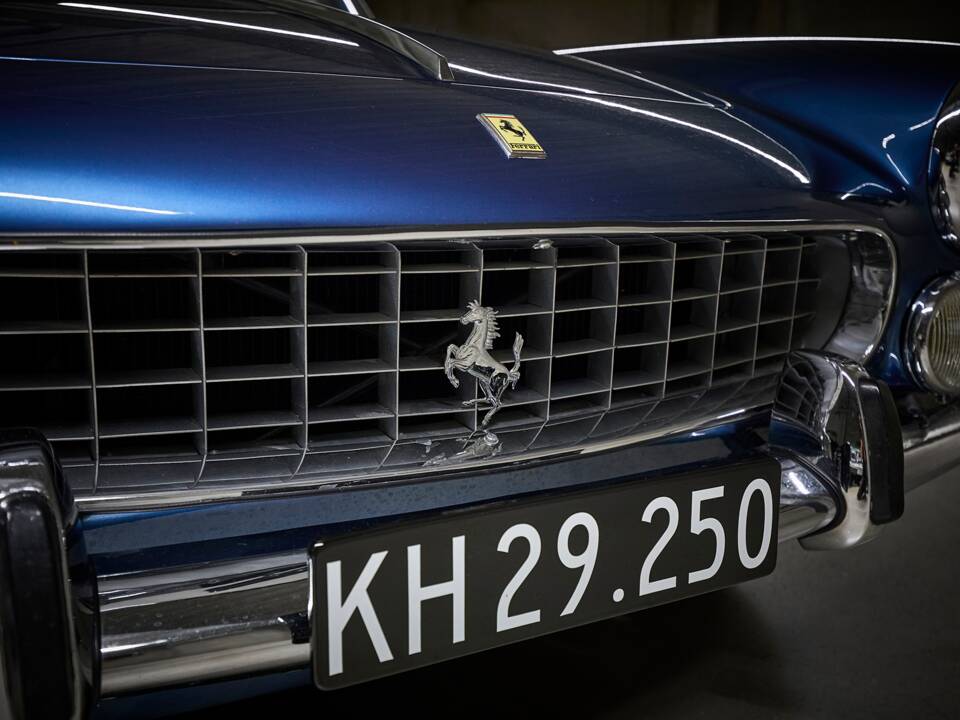 Imagen 47/100 de Ferrari 250 GT 2+2 (1963)
