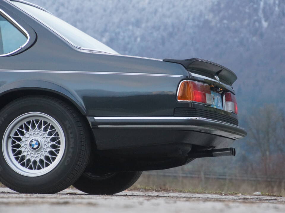 Image 7/20 of BMW M 635 CSi (1986)