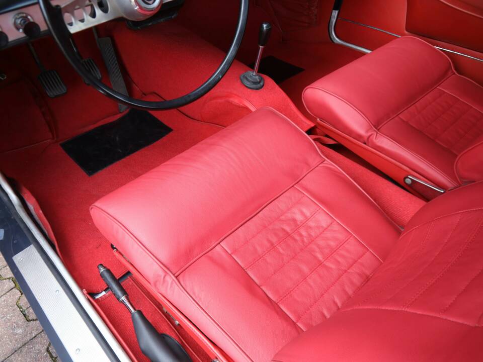Image 43/50 de Volvo 1800 S (1966)