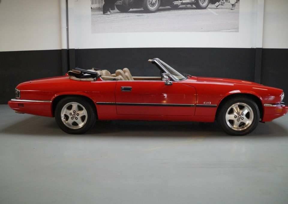 Image 3/50 de Jaguar XJS 4.0 (1995)