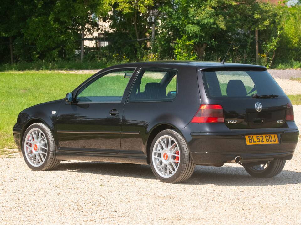 Bild 6/43 von Volkswagen Golf IV 1.8T GTI (2002)