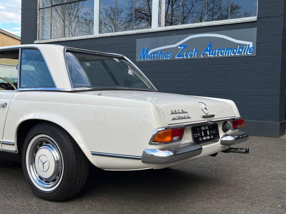 Immagine 8/18 di Mercedes-Benz 280 SL (1970)