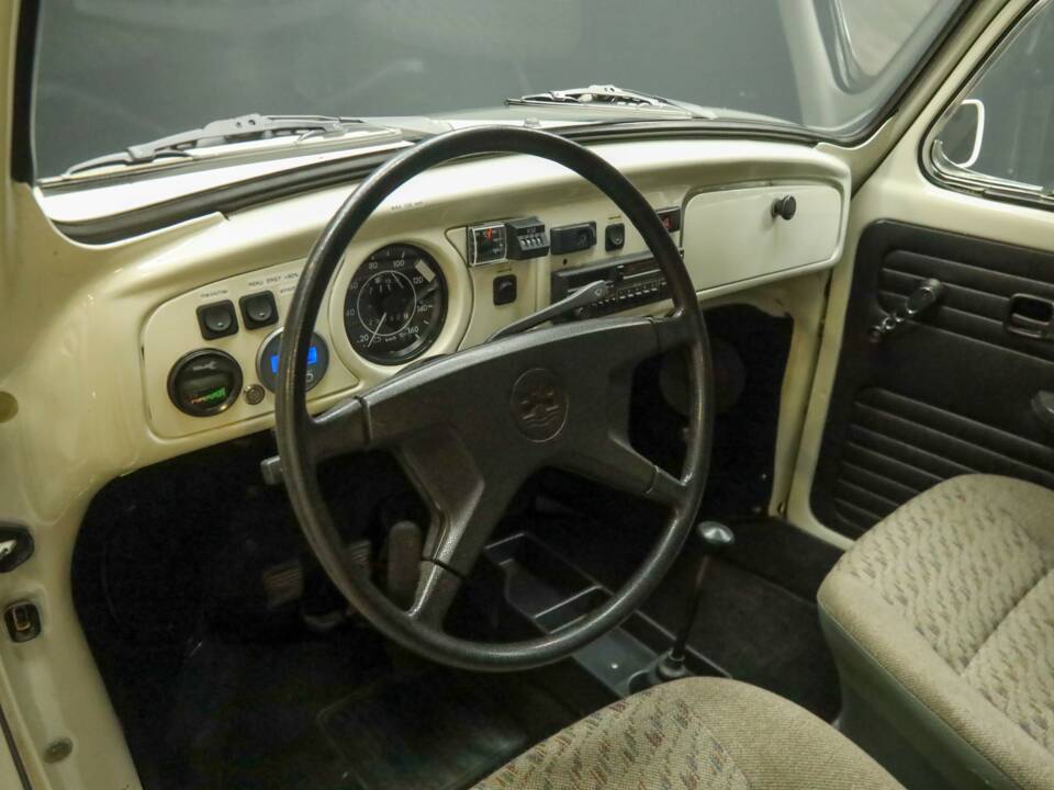 Bild 3/50 von Volkswagen Käfer 1600 (1996)