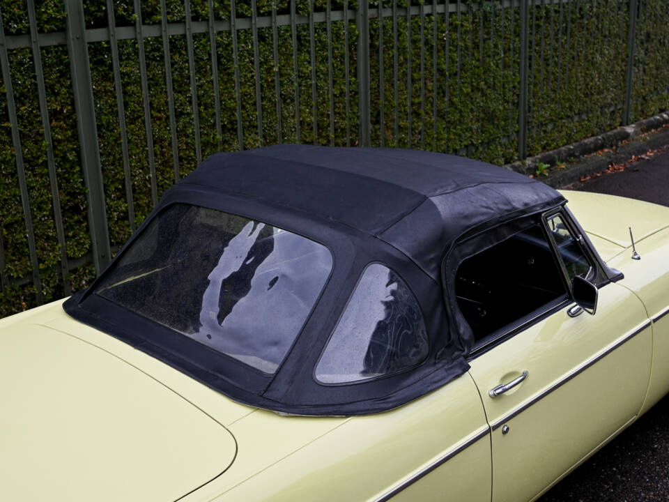 Bild 18/32 von MG MGB (1976)