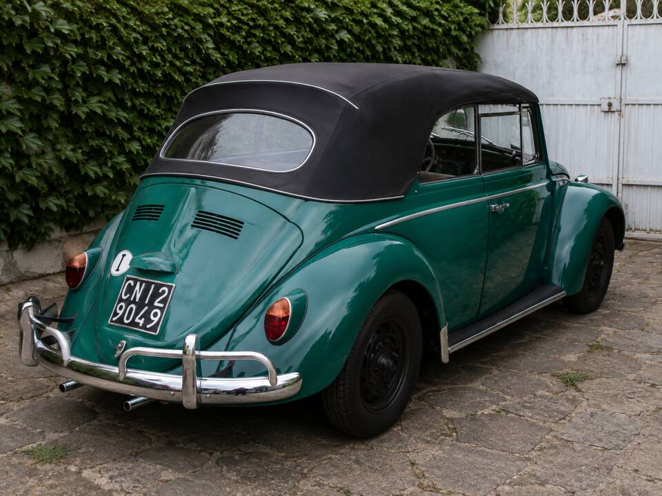 Image 7/81 of Volkswagen Beetle 1200 (1965)
