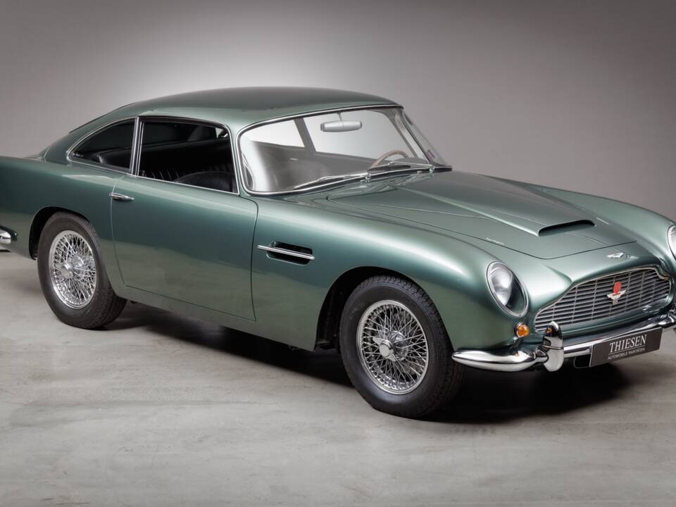 Image 3/26 de Aston Martin DB 4 Vantage (1962)