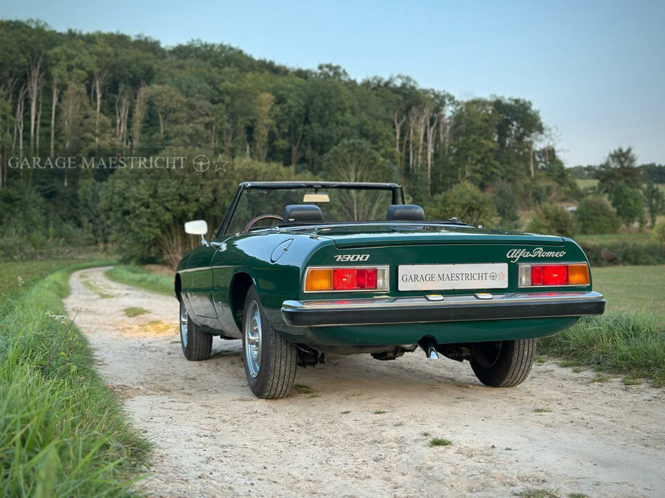 Afbeelding 25/60 van Alfa Romeo Spider 1300 (1976)