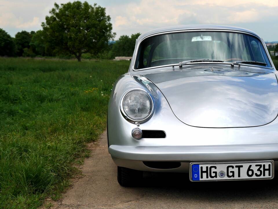 Image 33/37 of Porsche 356 B 1600 Super 90 (1963)