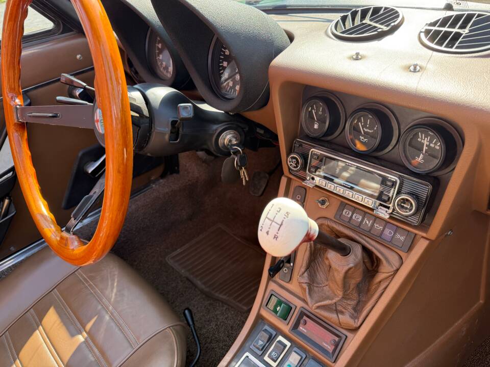Bild 32/34 von Alfa Romeo 2.0 Spider (1985)