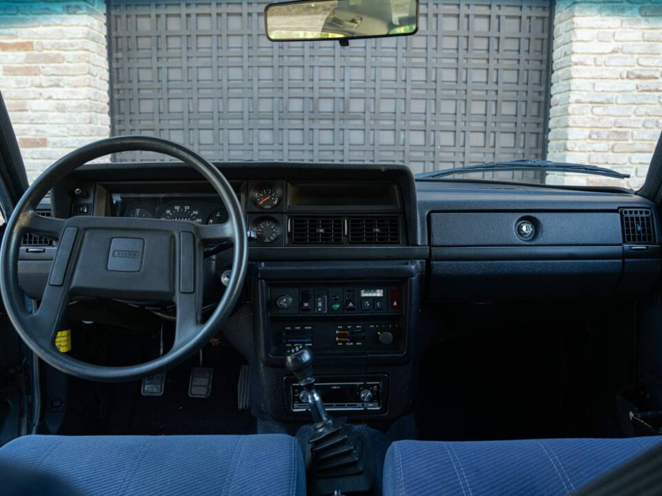 Bild 38/50 von Volvo 240 Diesel (1984)