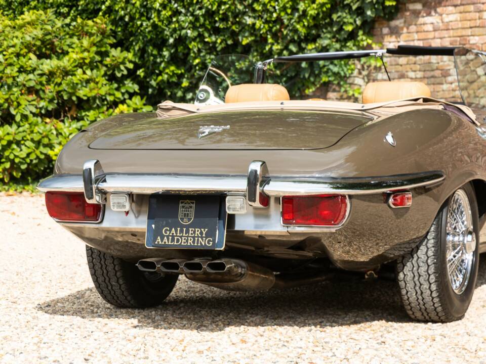Image 39/50 de Jaguar Type E V12 (1973)