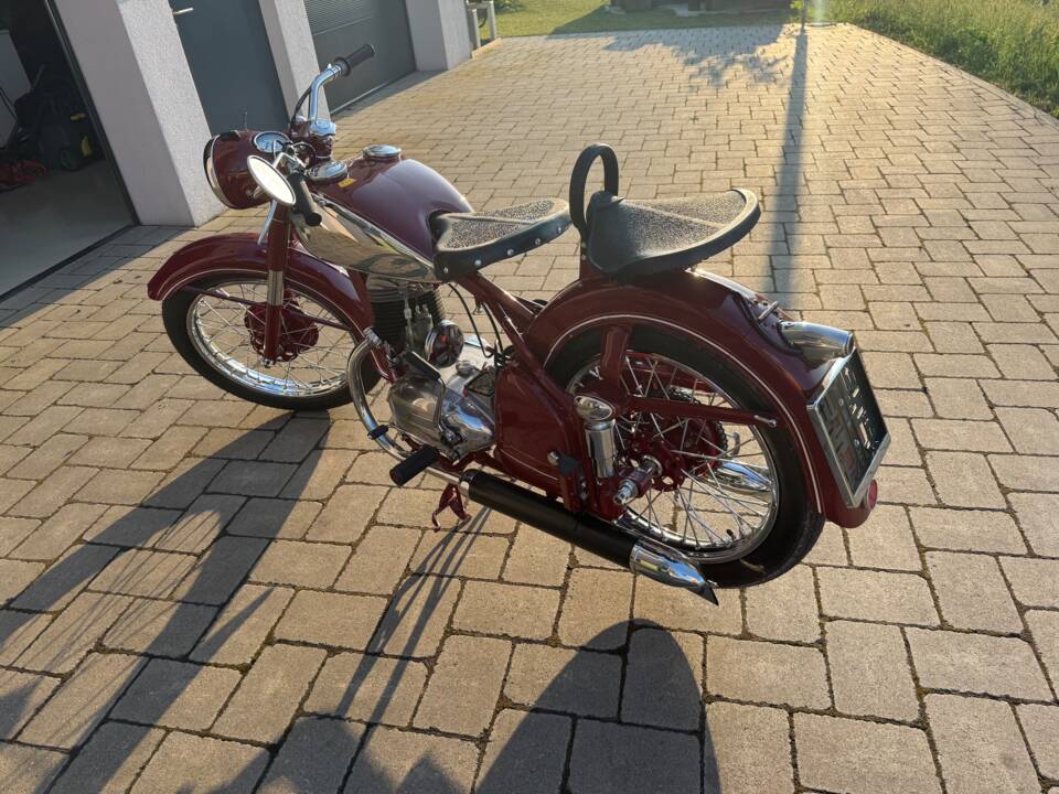 Image 12/12 of Puch 250 TF (1951)