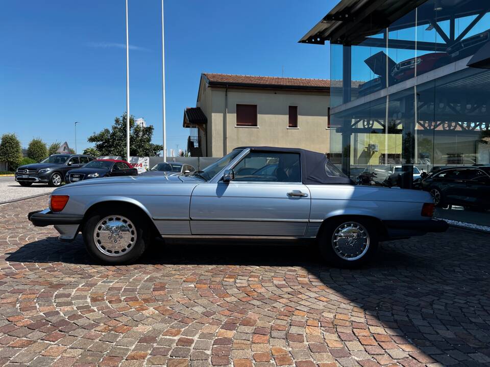 Image 3/15 of Mercedes-Benz 560 SL (1989)