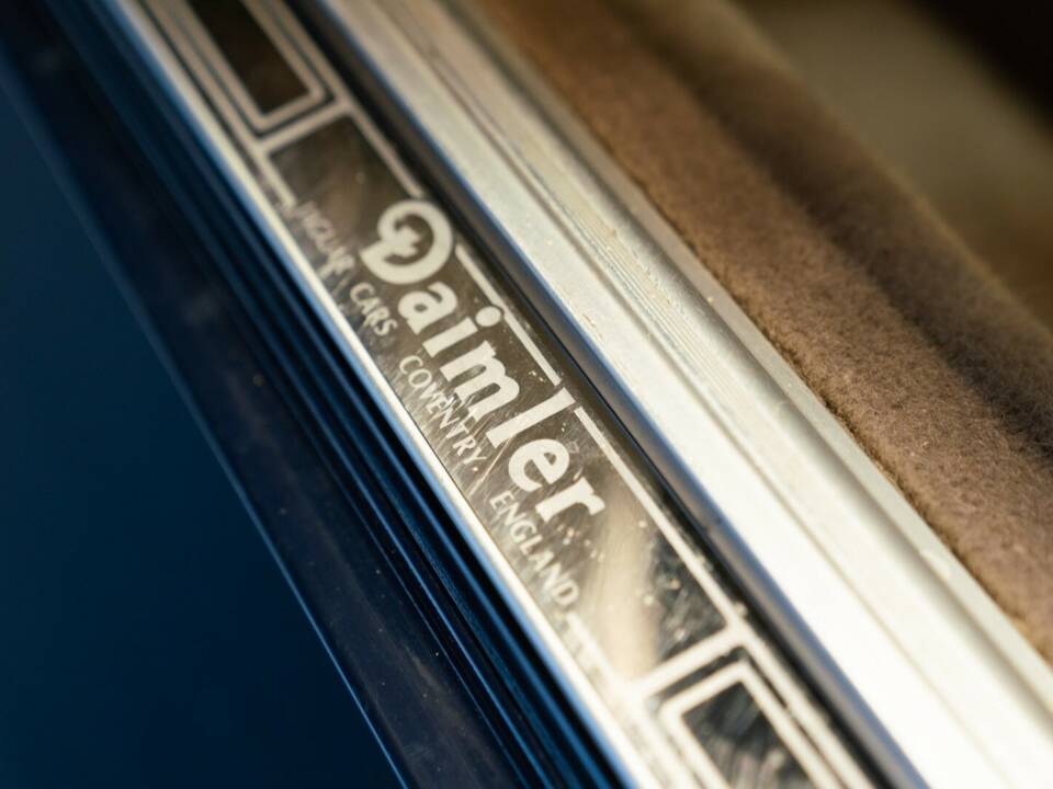 Bild 27/50 von Daimler Super V8 (1997)