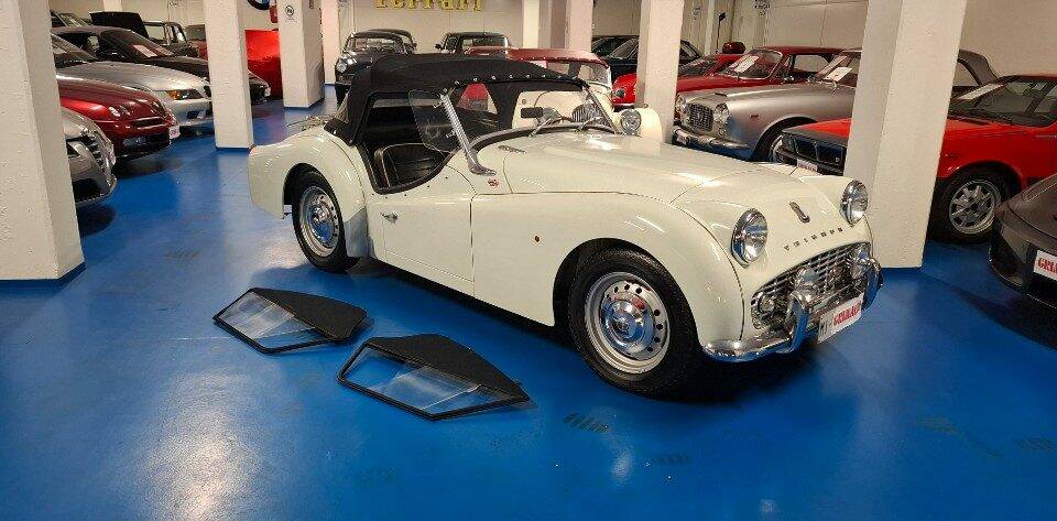 Image 3/41 de Triumph TR 3A (1960)