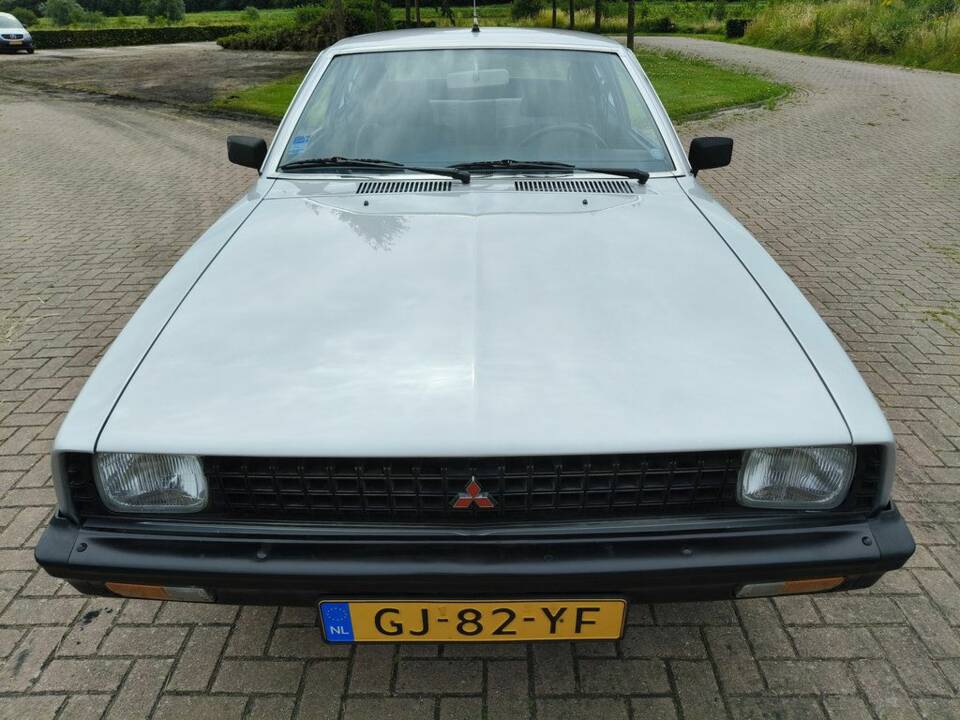 Image 3/8 of Mitsubishi Celeste (1981)