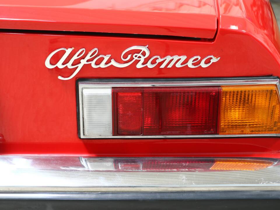 Afbeelding 29/37 van Alfa Romeo 2000 Spider Veloce (1979)
