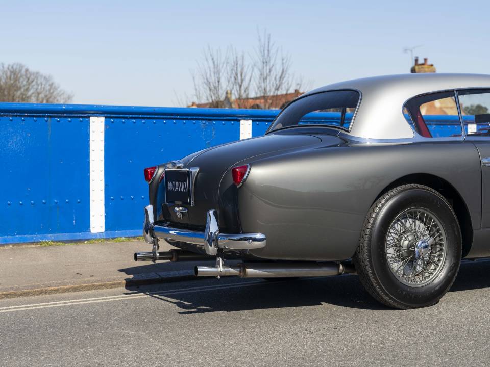 Bild 15/31 von Aston Martin DB 2&#x2F;4 Mk II (1957)