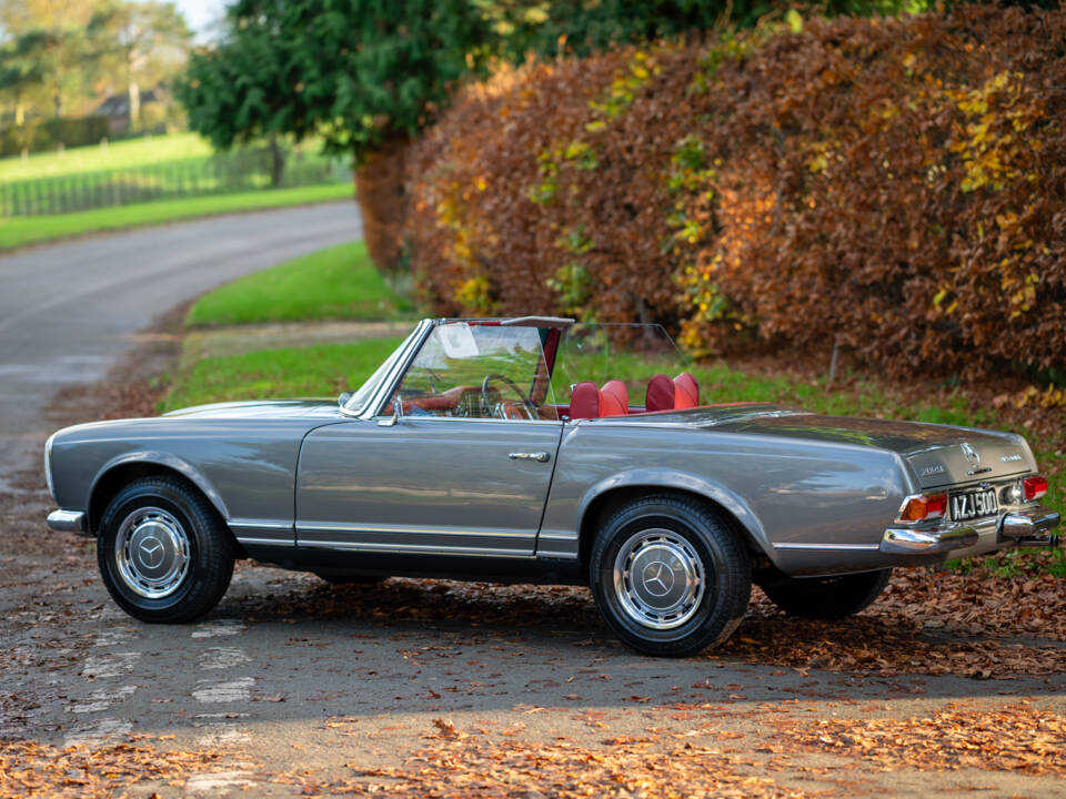 Afbeelding 9/16 van Mercedes-Benz 280 M-SL (1966)