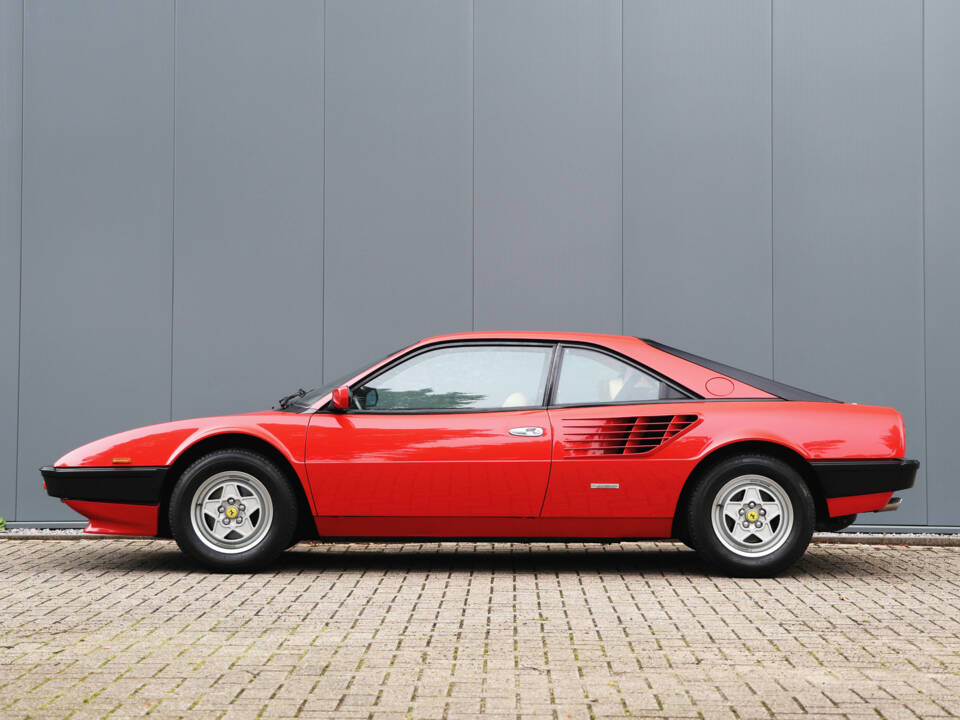 Image 27/65 of Ferrari Mondial Quattrovalvole (1984)