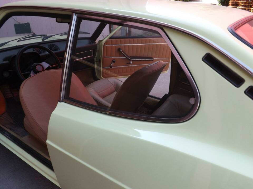 Afbeelding 29/50 van FIAT 128 Sport Coupe (1974)