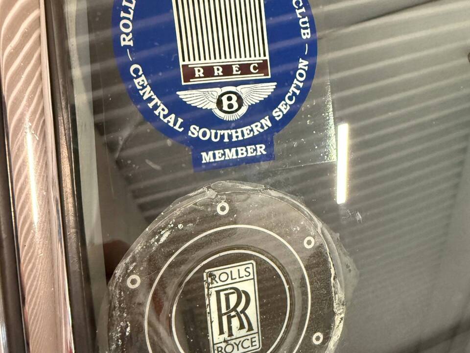 Bild 16/17 von Rolls-Royce Silver Spur (1987)